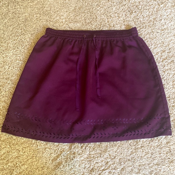 J. Crew Laser Cut Athleisure Skirt - Picture 4 of 5